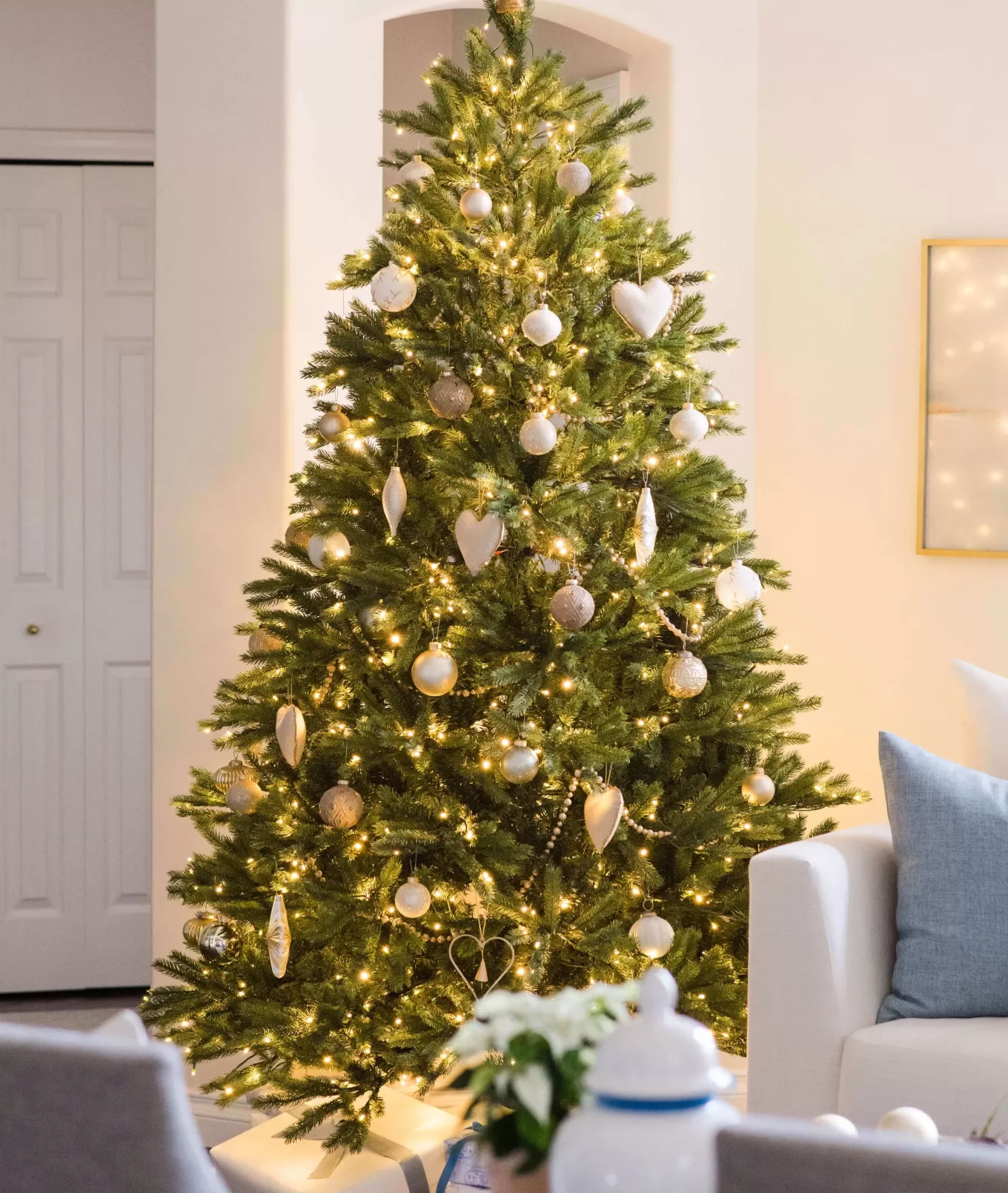 King Of Christmas 10' King Fraser Fir Artificial Christmas Tree With 1600 Warm White & Multi-Color LED Lights- Realistic | Pre-Lit