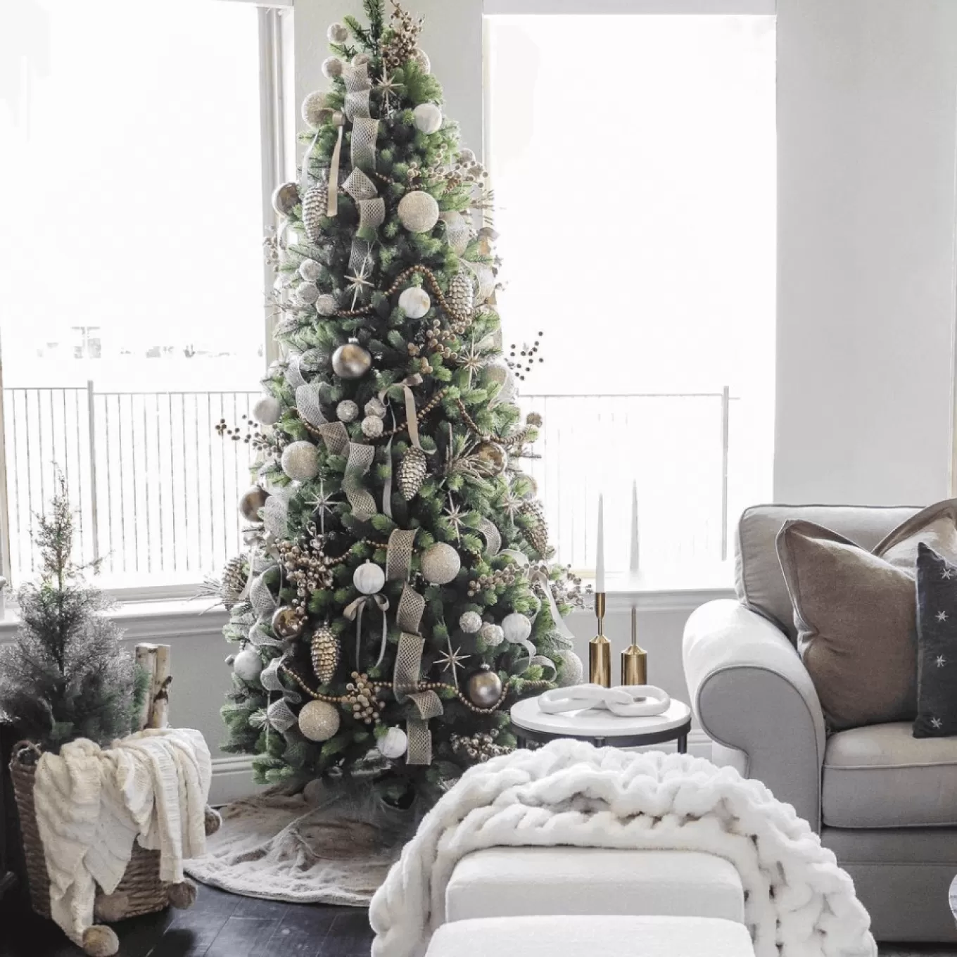 King Of Christmas 10' Royal Fir Slim Artificial Christmas Tree With 1100 Warm White & Multi-Color LED Lights- Realistic | Slim