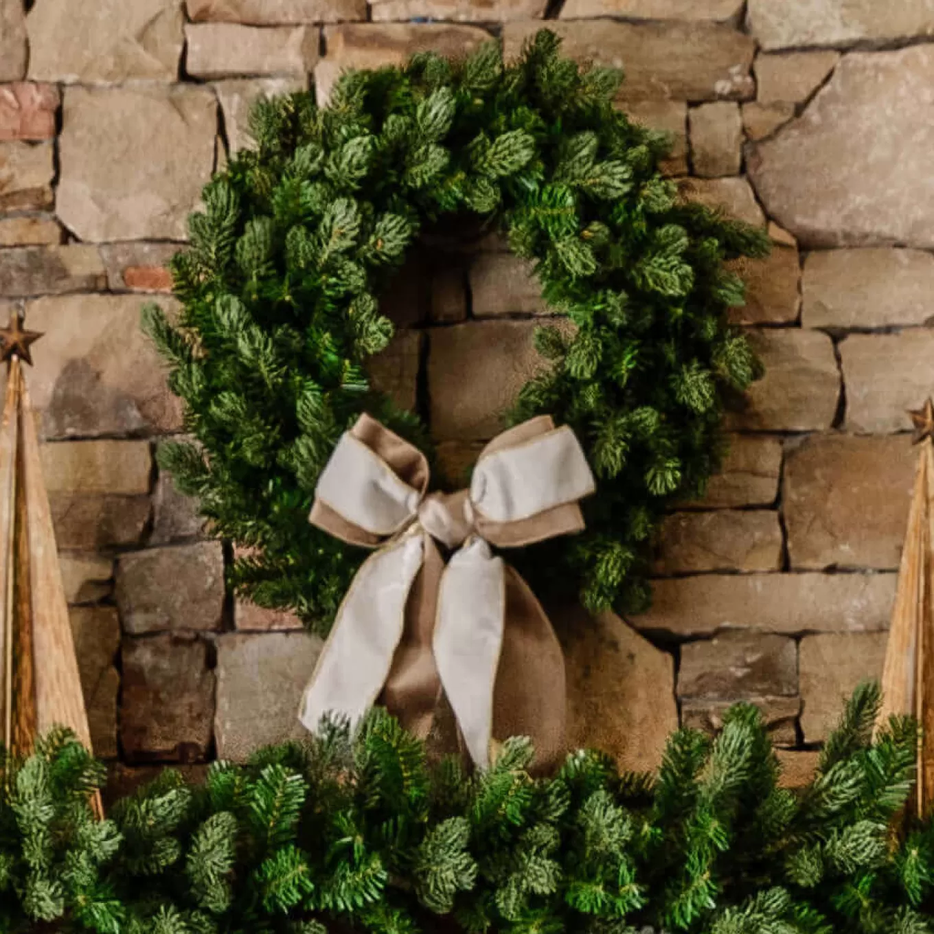 King Of Christmas 24" King Fraser Fir Wreath With Warm White LED Lights (Battery Operated)- Wreaths | Green