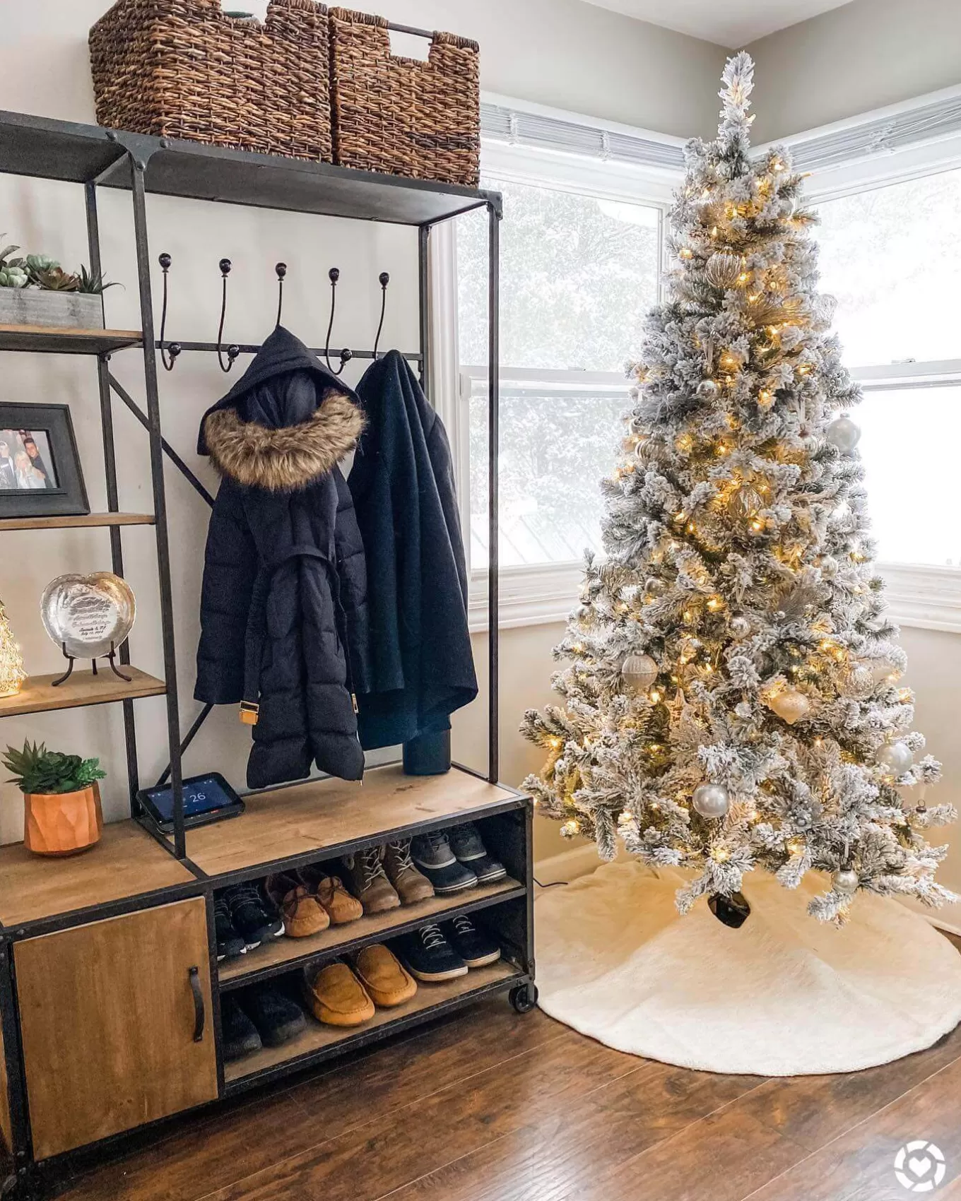 King Of Christmas 7' Prince Flock® Artificial Christmas Tree With 400 Warm White LED Lights- Full | Flocked