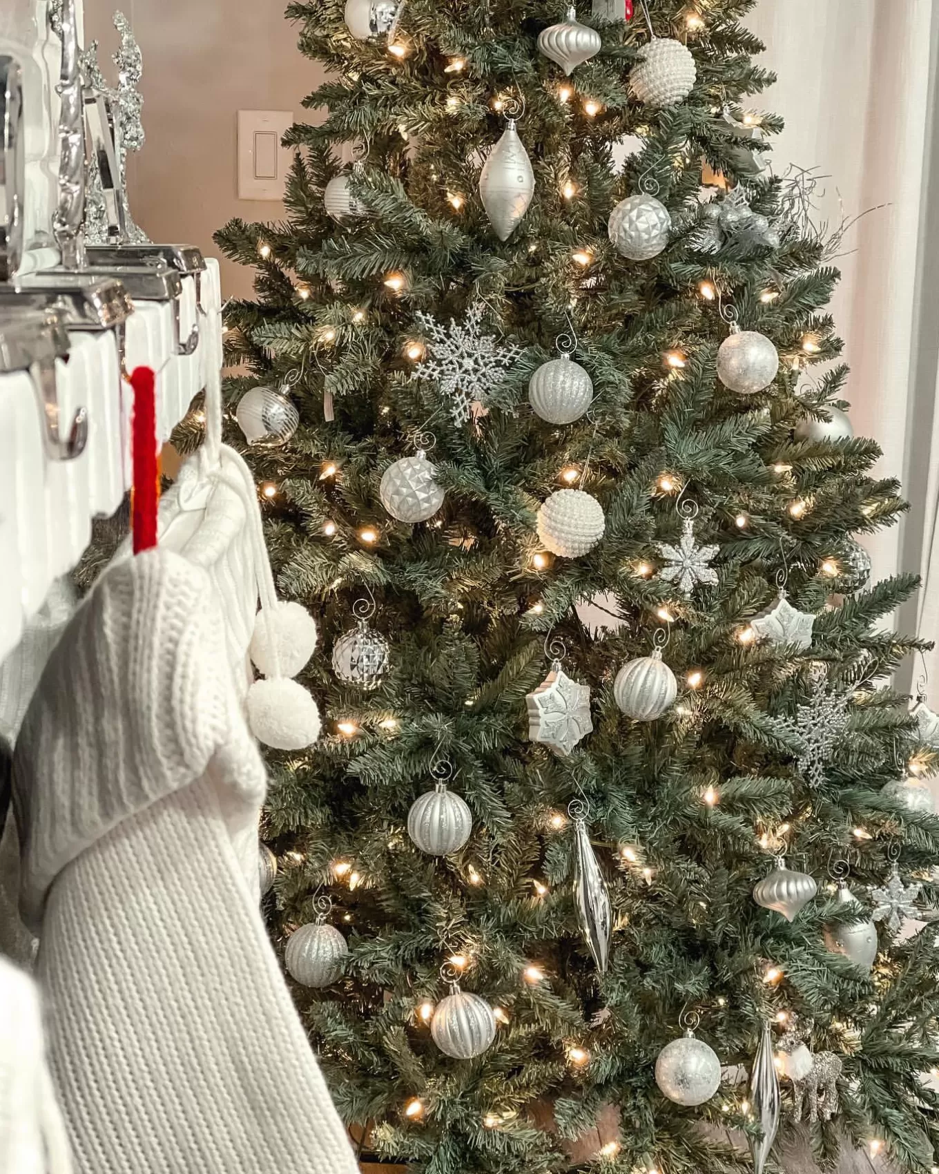 King Of Christmas 8' Tribeca Spruce Blue Artificial Christmas Tree With 650 Warm White LED Lights- Classic | Pre-Lit