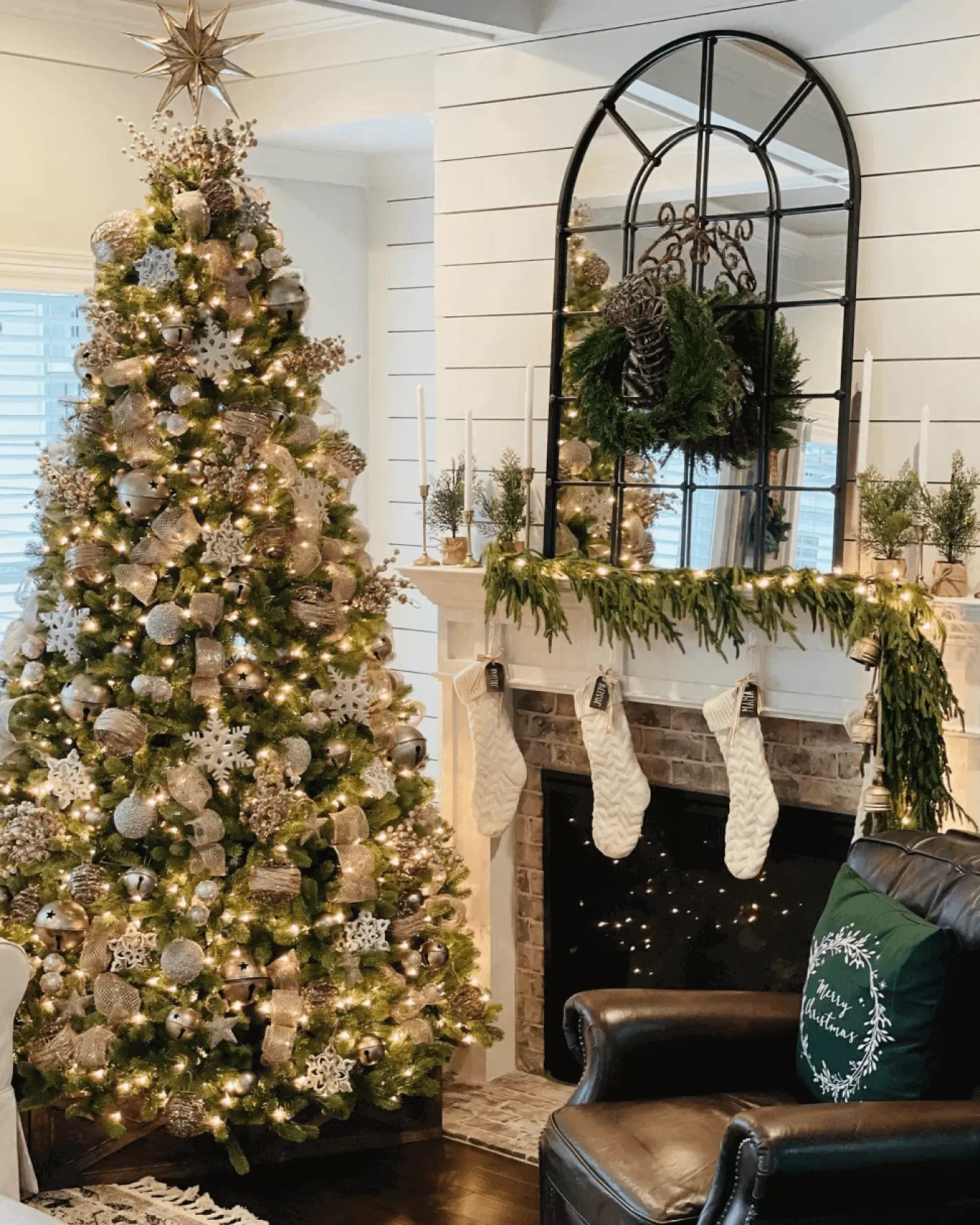King Of Christmas 9' Royal Fir Artificial Christmas Tree With 1200 Warm White & Multi-Color LED Lights- Realistic | Pre-Lit