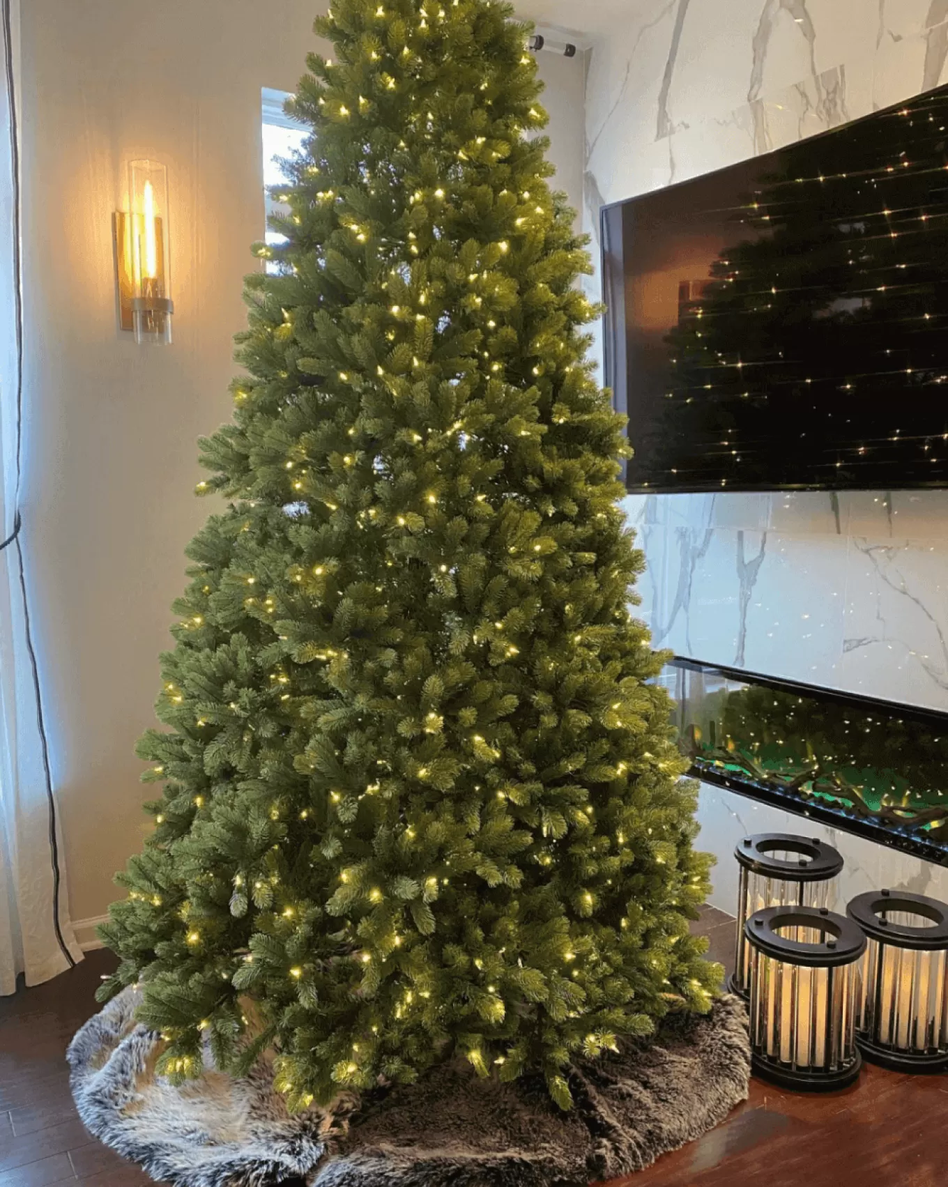 King Of Christmas 9' Royal Fir Artificial Christmas Tree With 1200 Warm White & Multi-Color LED Lights- Realistic | Pre-Lit