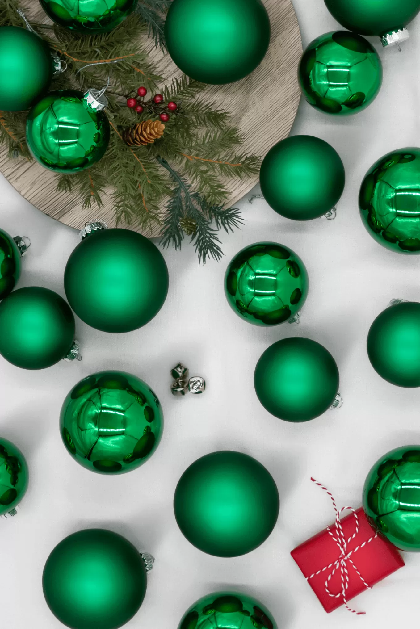 King Of Christmas Green Essential Glass Ornaments (24 Pack)- Ornaments | 24 Pack