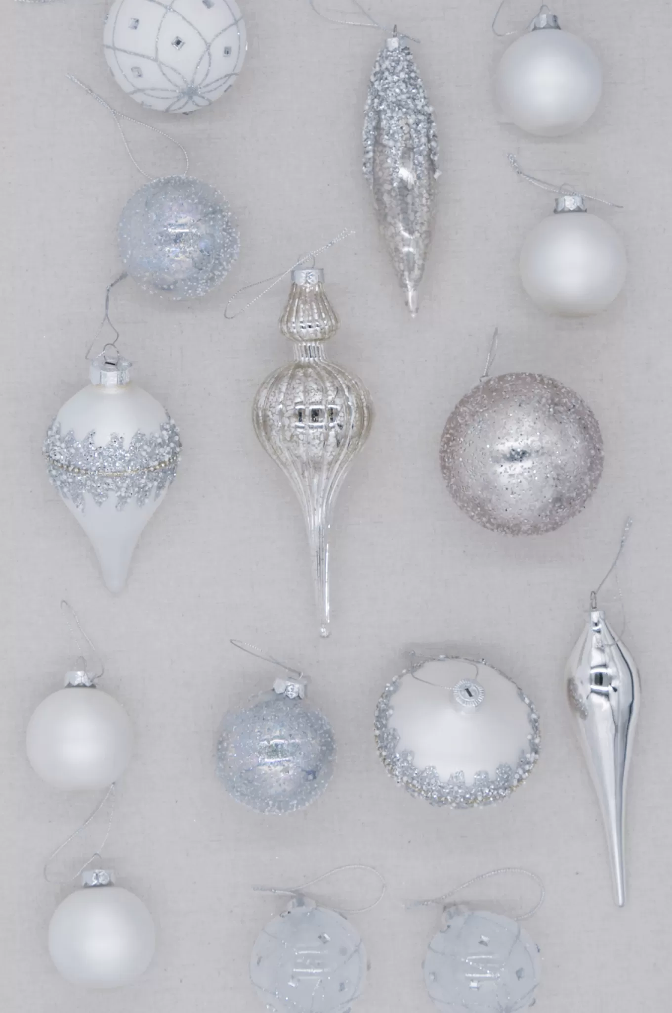King Of Christmas Winter Frost 15-Piece Glass Ornament Set (White-Silver)- Ornaments | 15 Pack